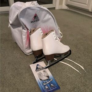 Jackson White Mark II Skates with Bag
